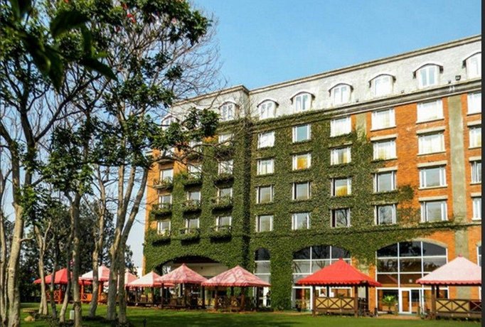 Hotel Royal Orchid Bangalore Compare Deals - 
