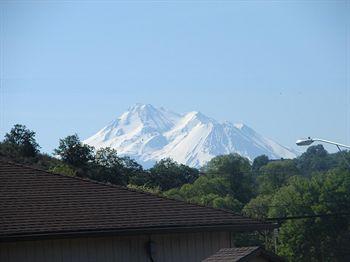 Klamath Motor Lodge Yreka