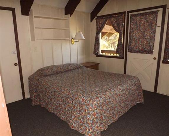 Arizona Mountain Inn Cabins فلاغستاف قارن عروض الأسعار