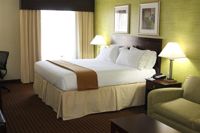 Hotel Rooms With Jacuzzi Suites Indianapolis Hotel Rooms With Jacuzzi Suites Indianapolis