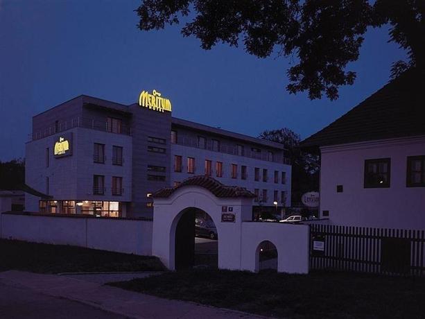 호텔 메리툼, Hotel Meritum