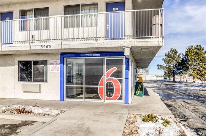 Motel 6 Fort Collins Compare Deals - 