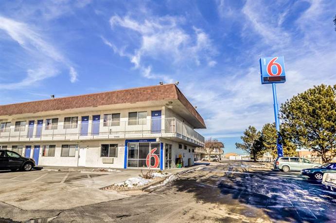 Motel 6 Fort Collins Compare Deals - 