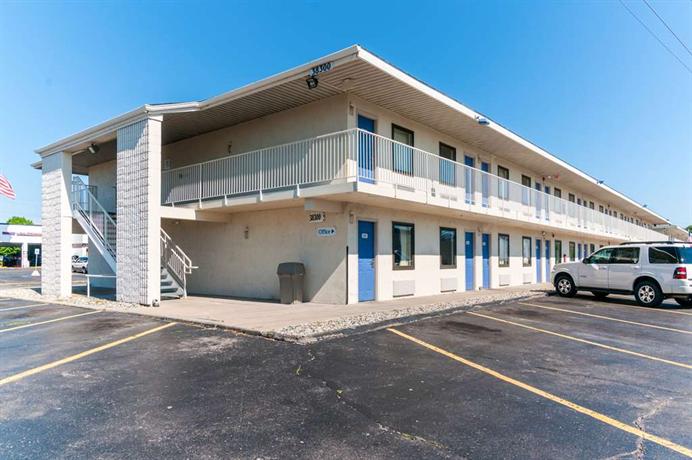 Motel 6 Detroit Northwest Farmington Hills