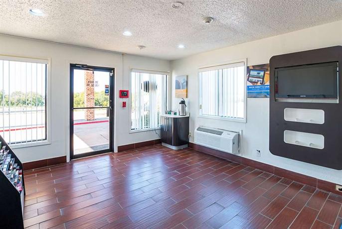 Dallas Days Inn Red Oak