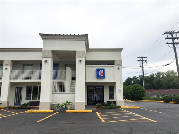 Motel 6 Opelika