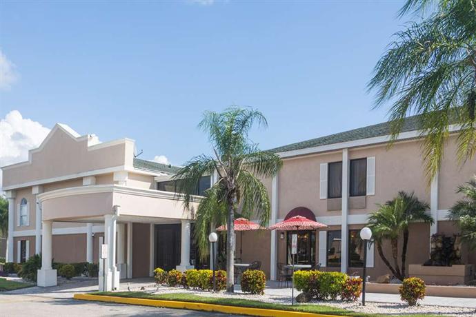 Travelodge - Fort Myers