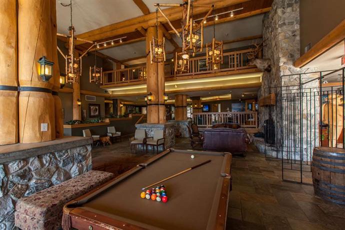 The Hillcrest Hotel Revelstoke