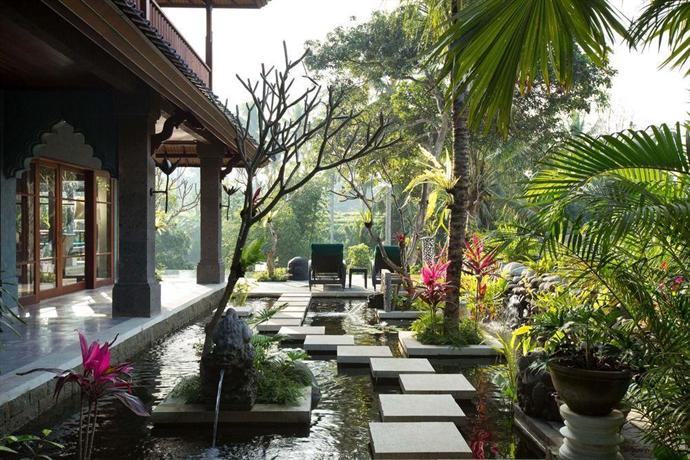  Dwaraka The Royal Villas Ubud Compare Deals