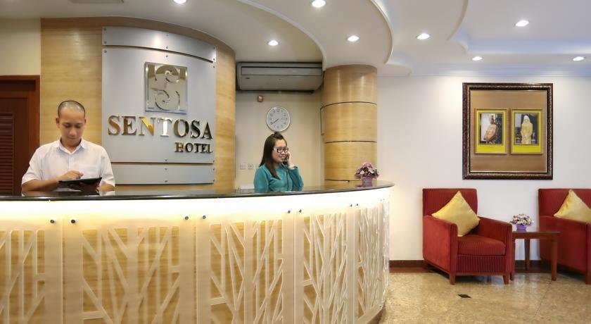 Sentosa casino luggage