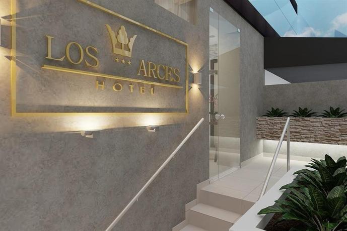 로스 아르세스 호텔, Los Arces Hotel
