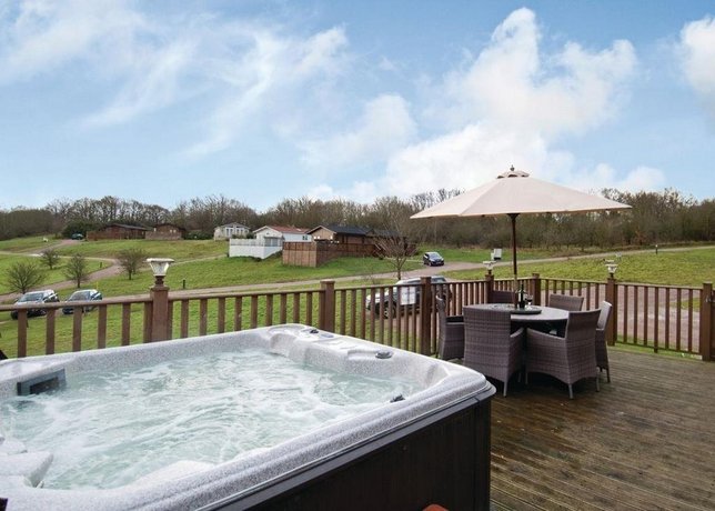 Warren Lodges