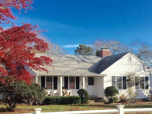 cape cod beach house in hyannis