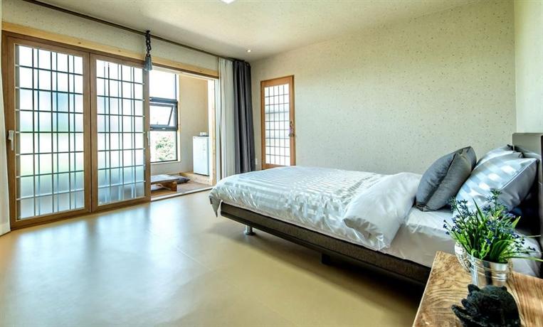 Bada Maru Pension Seogwipo Compare Deals - 