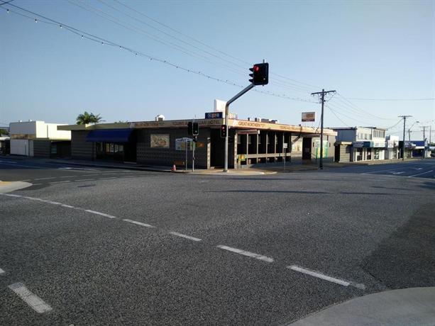 The Young Australian Hotel Gladstone Compare Deals