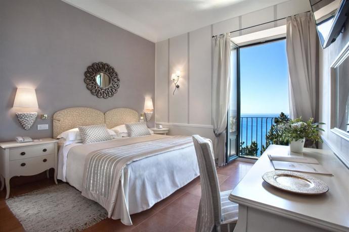 Hotel sul mare a Taormina con offerte Last Minute