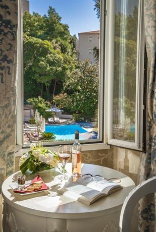 Hotel chateau de la tour, cannes (provence-alpes-cote d'azur.