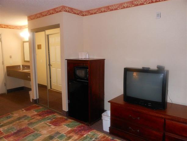 Howard Johnson Inn and Suites Jonesboro (Georgia)