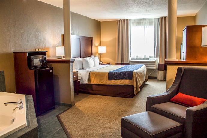 Comfort Inn & Suites Fremont Ohio