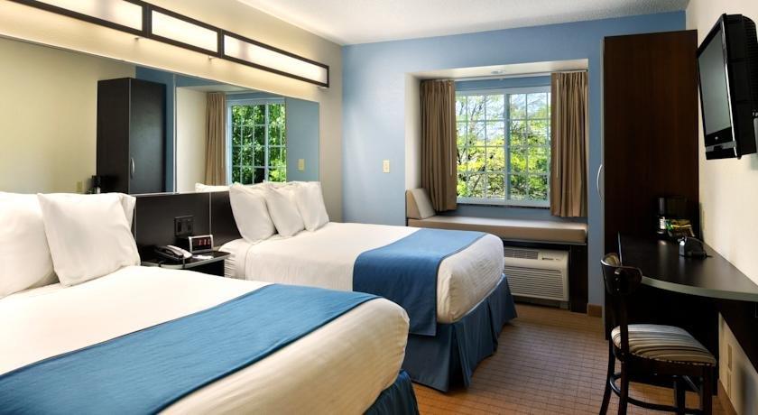 Microtel Inn & Suites Bath