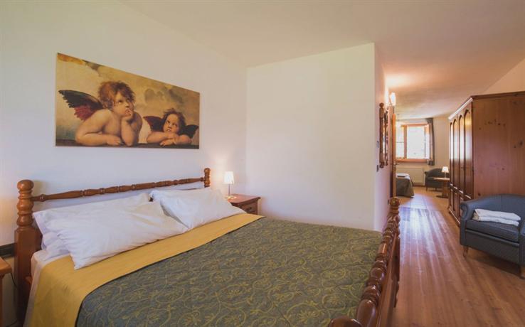 Hotel Garni Lilly San Lorenzo In Banale Hotel Garni Lilly San Lorenzo In Banale