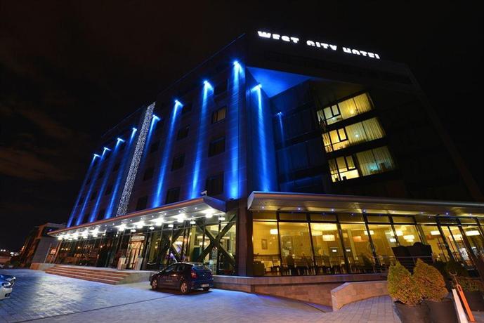 West City Hotel Floresti