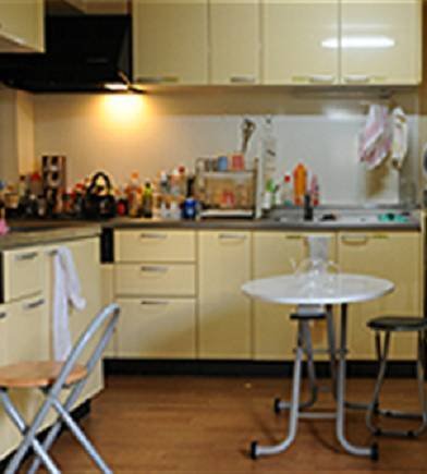 Guest House Chikyugo The Earth Ship Kyoto Compare Deals About Guest House Chikyugo The Earth Ship