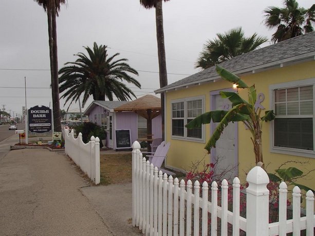 Double Barr Cottages Port Aransas Compare Deals