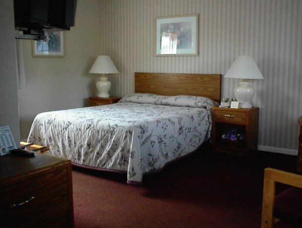 Budget Host Inn Manistique