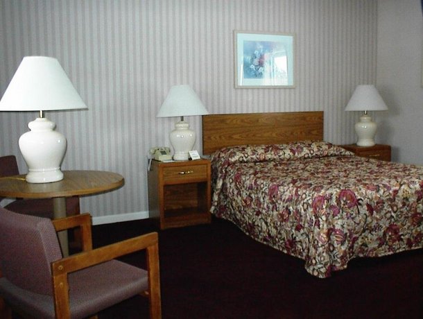 Budget Host Inn Manistique