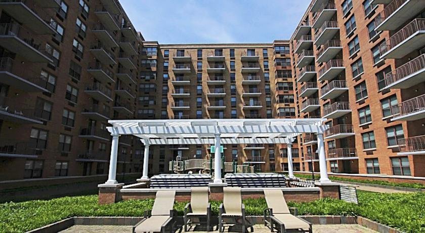 Churchill at River Street Hoboken