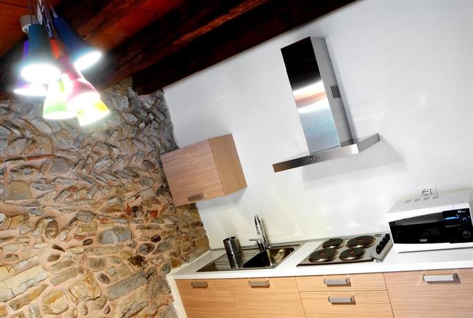 Home Sweet Independent Apartments Bergamo Compare Deals
