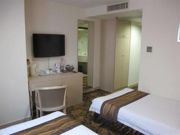 Walden Hotel Hong Kong Compare Deals