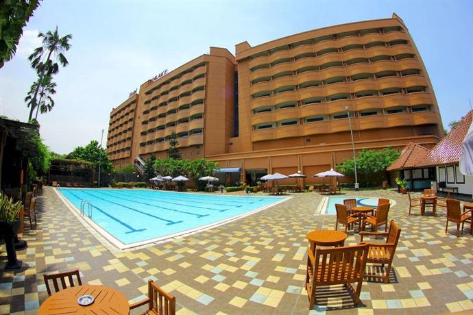 Sunlake Hotel, Jakarta - Compare Deals