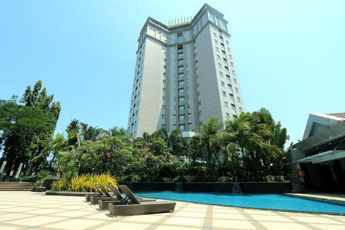 Java Paragon Hotel & Residences, Surabaya - Compare Deals