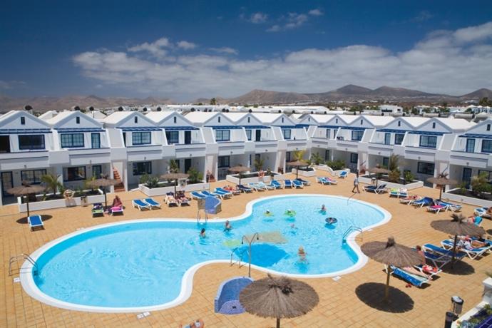Cinco Plazas Hotel Lanzarote Puerto Del Carmen Compare Deals