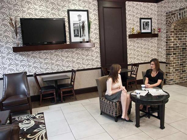 Hampton Inn Suites Savannah Historic District Compare Deals