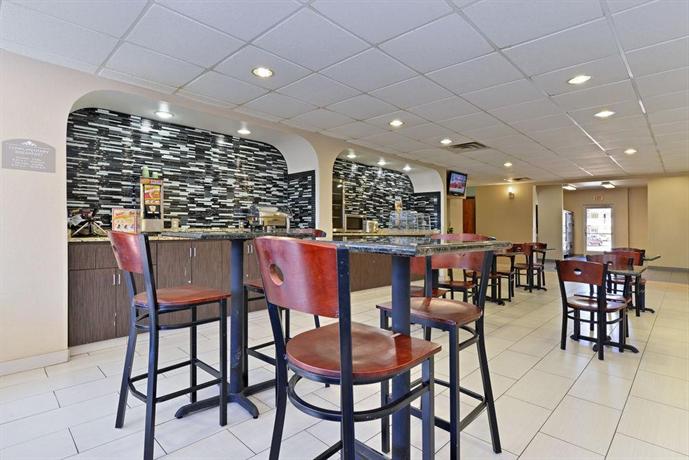 Microtel Inn and Suites Dallas Fort Worth