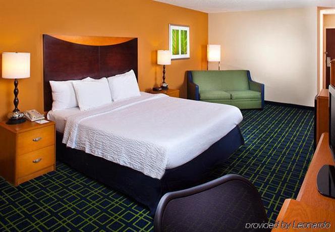 Fairfield Inn Suites Kenner New Orleans Airport Compare Deals