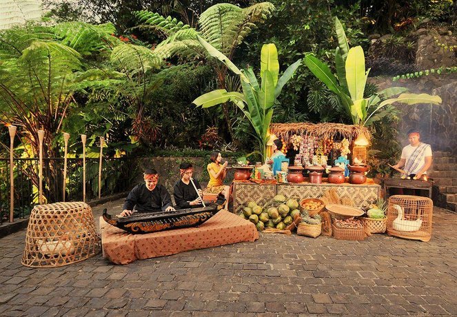 Padma Hotel Bandung,Bandung:Photos,Reviews,Deals