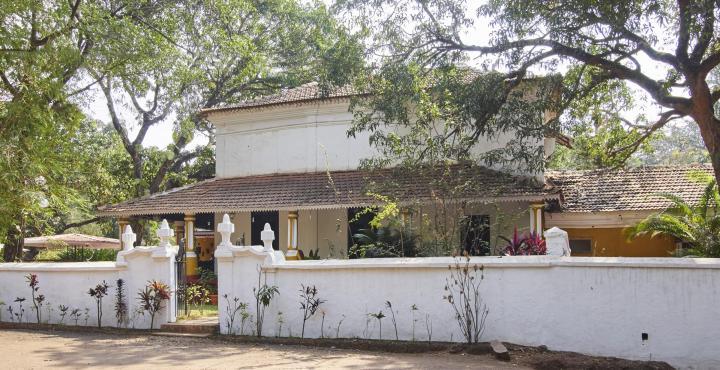 Granpa's Inn Hotel Bougainvillea