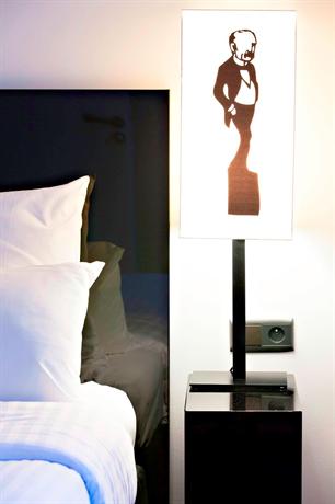 Hotel Le Chat Noir Paris Compare Deals