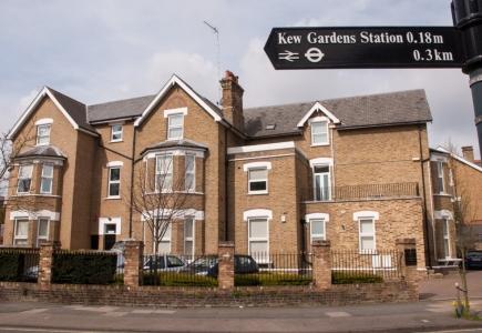 Clarendon House & Gardens