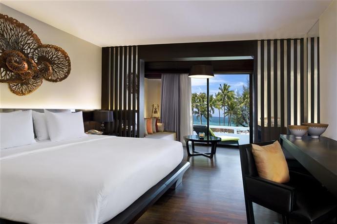 Le Meridien Phuket Beach Resort