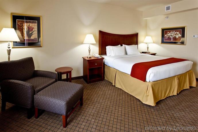 Holiday Inn Express Suites Morristown Compare Deals