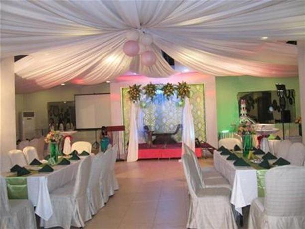 Castle Peak Hotel Cebu City Compare Deals About Castle Peak Hotel