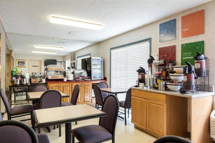 Quality Inn Farmville Compare Deals