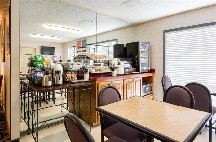 Quality Inn Farmville Compare Deals