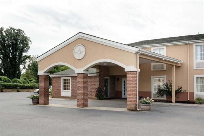 Quality Inn Farmville Compare Deals