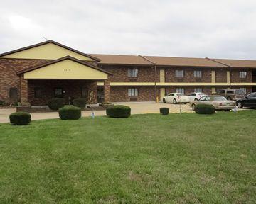 Deals farmington mo hours